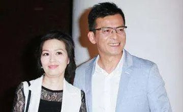 同样是大哥的女人,黎婉华和梁洁华的人生为何相差很大?