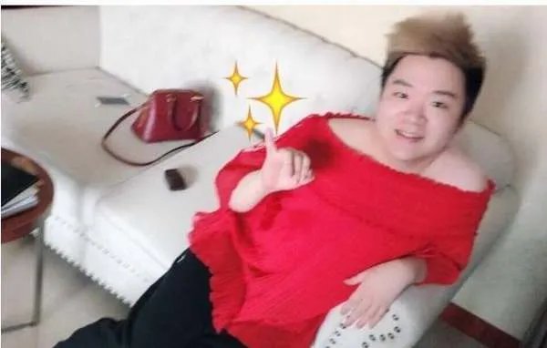 lol55开和马飞飞怎么认识的？
