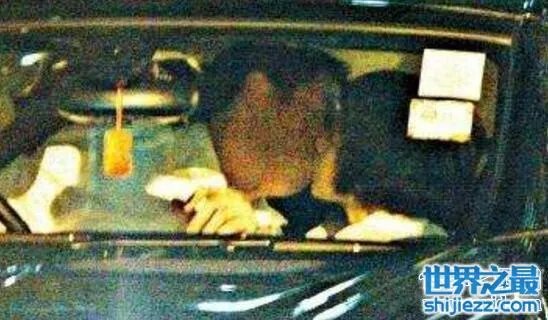 文颂娴车震出一个老公,大大方方与车震对象结婚