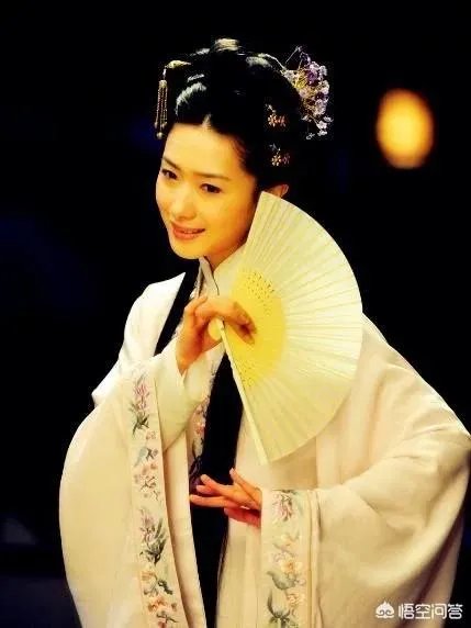 《乘风破浪的姐姐里面,为什么万茜那么受女明星的欢迎?
