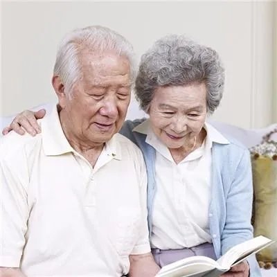 肾囊肿怎么引起的