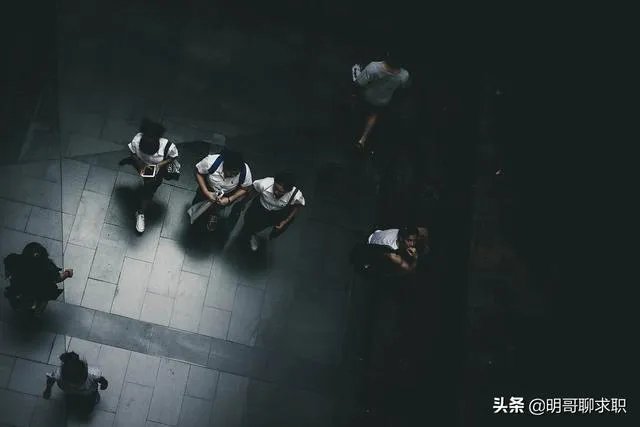 朋友家里的工作要不要去呢?在朋友家工作有什么需要注意的吗?