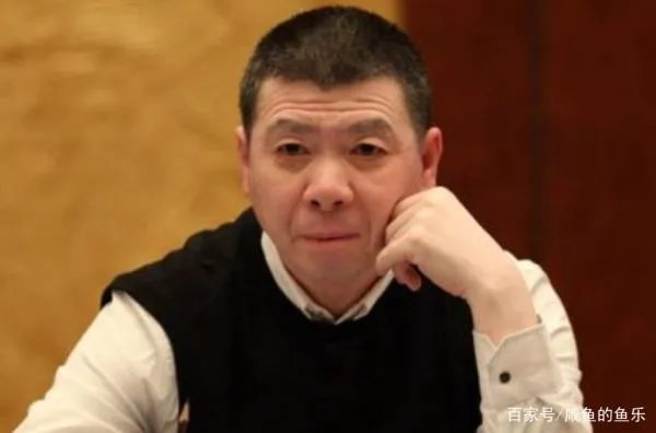 冯小刚病情加重,收入过亿却久病不医,原因是什么?