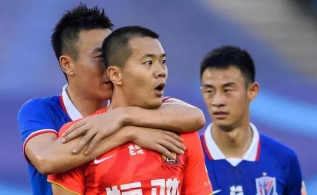 广州恒大2-0大胜上海申花,两队的实力差距有多大?