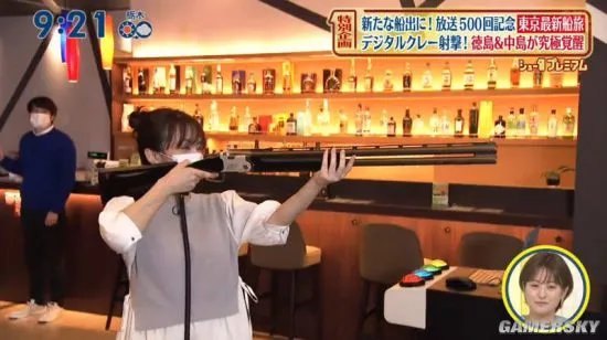 女主播因拿枪姿势被网友嘲笑 但是玩游戏却很实用