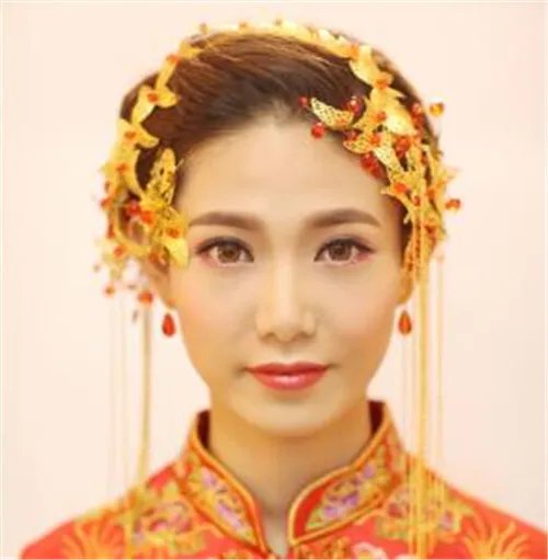 新娘盘头化妆多少钱 学盘头化妆技巧有哪些