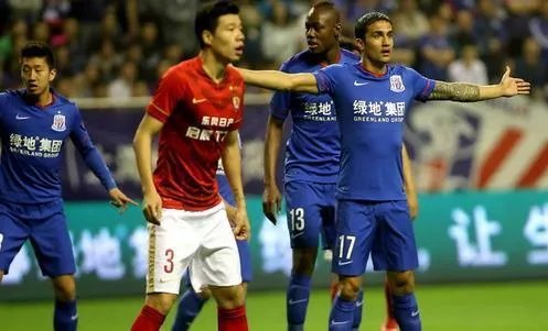 广州恒大2-0大胜上海申花,两队的实力差距有多大?