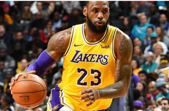 黑人布雷克做了什么?为何会引发NBA多支球队罢赛?