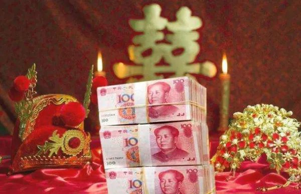结婚后老公说要把彩礼还给他爸妈怎么办?
