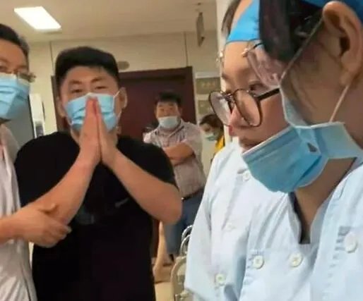 演员姜涛深夜大闹医院开直播,姜涛演过什么角色?