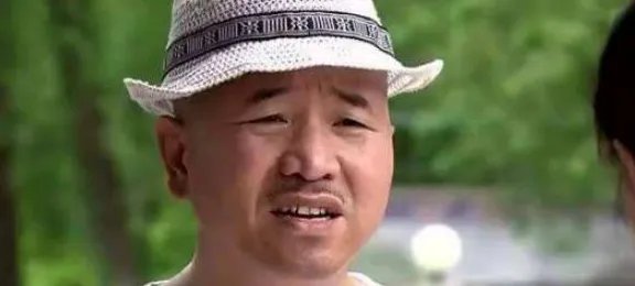 51岁“刘能”二婚后儿女双全,前妻照片曝光:他为什么要离婚?