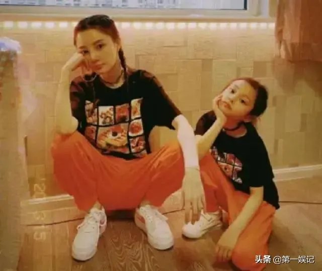 对于李小璐复出,大家有什么看法?