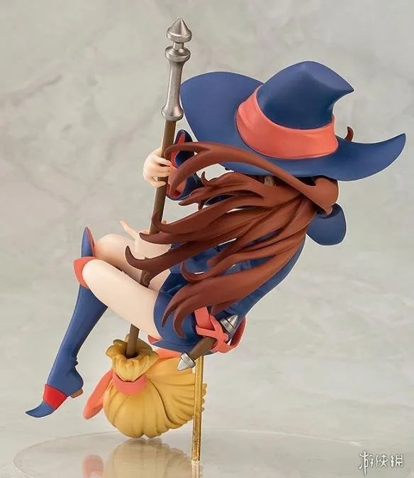 这白腿翘臀是心动的感觉！《小魔女学园》亚可手办