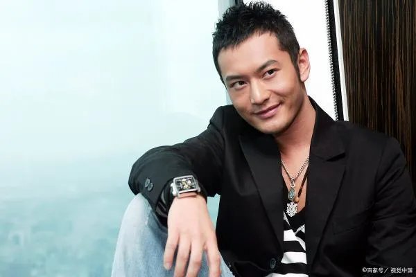 蒋欣霸气辟谣与黄晓明恋情,两人同一酒店约健身,称是兄弟关系,真的吗?