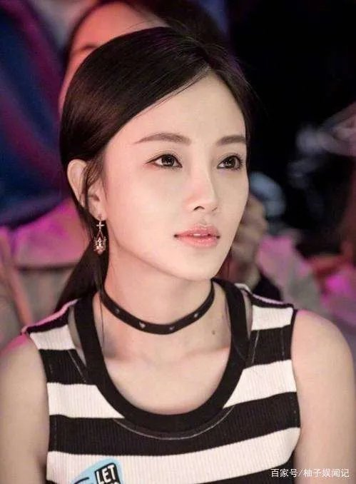 李小璐贾乃亮为何离婚?背后有什么不为人知的秘密?