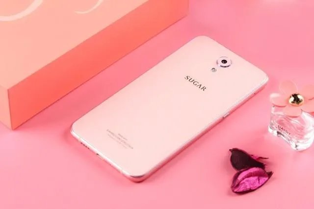 糖果全面屏手机r11