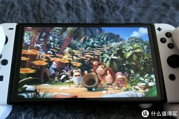 瞎摸瞎玩 篇二十八:来了来了,OLED来了——任天堂Switch OLED版本开箱与简单对比