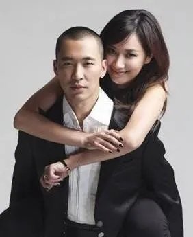 徐静蕾和黄立行还在一起吗?