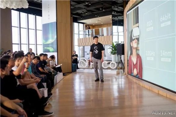 Pico Goblin VR一体机首发开箱!造型低调 性能高调