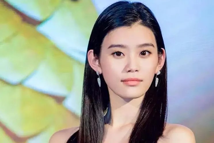 苏芒、奚梦瑶和章泽天聚餐,章泽天为何能有如此强大的朋友圈?