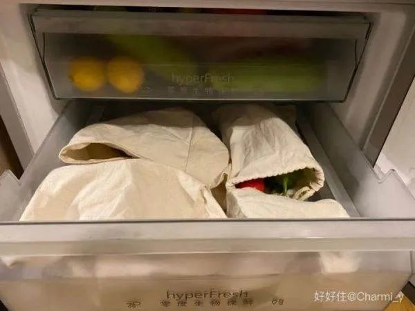 请你说说在我们身边有哪些不良习惯对我们周围的环境造成了严重污染,并对环保工作提出自己的建议。200字左右的倡仪书