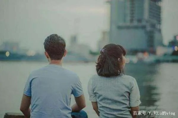 “老公，再给我妈8万块，我保证这是最后一次”老婆频繁叫我给钱，该给吗？