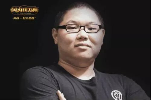如何看待英雄联盟主播PDD欲建希望小学这事？