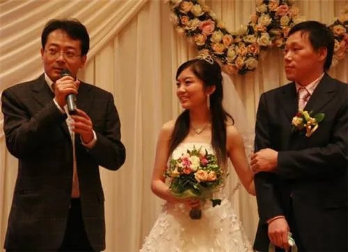 婚礼证婚人讲话稿 证婚人是男方还是女方找的人