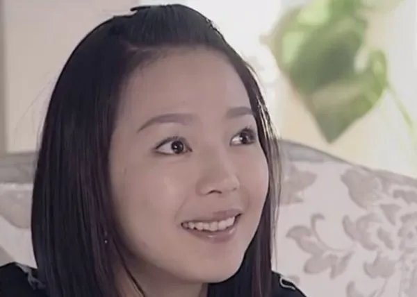 曾凭《魔幻手机》走红的刘希媛,却因说脏话被雪藏,如今怎么样?