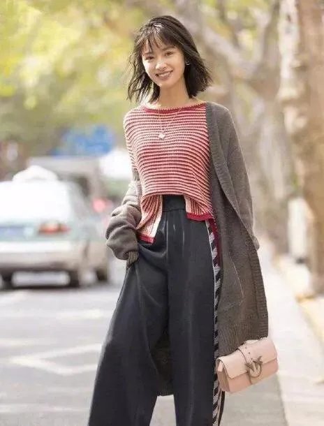 你们觉得郑爽与沈月谁最好看?