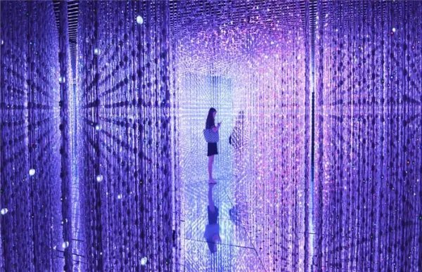 自称来自火星的女子是怎么回事?是不是穿越时空而来的