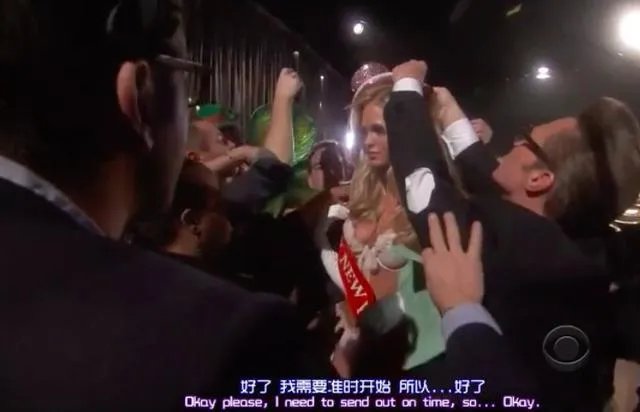 #维密大秀#奚梦瑶走秀不小心摔倒了?好心疼!维密秀上还出现过哪些意外?