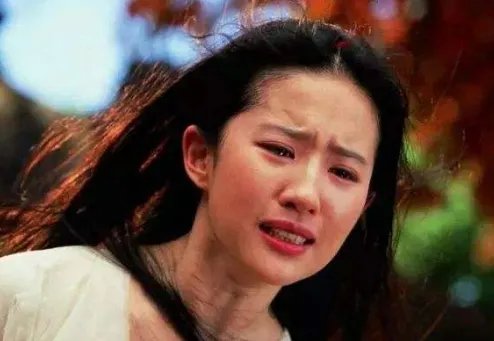 宋慧乔离婚后首现身,状态看起来不错,女人多久能走出离婚的阴影?