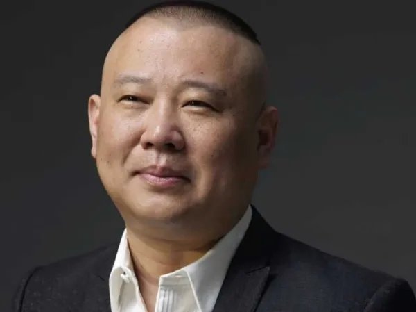 侯耀文女儿侯瓒：曾状告侯耀华，怨恨父亲14年，终究亲情战胜一切吗？