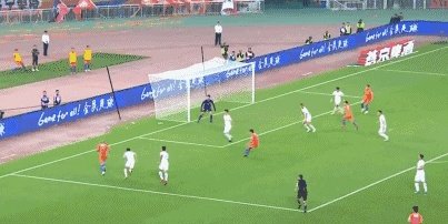 鲁能主场3:0战胜大连一方,两回合4:0强势晋级足协杯决赛,怎么看双方的表现?