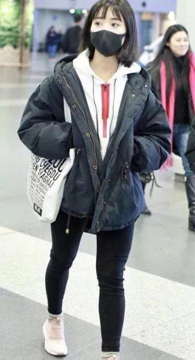 你们觉得郑爽与沈月谁最好看?