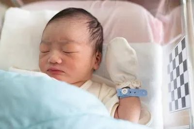 幼儿黄疸吃什么药能退 幼儿黄疸吃这些药可消退