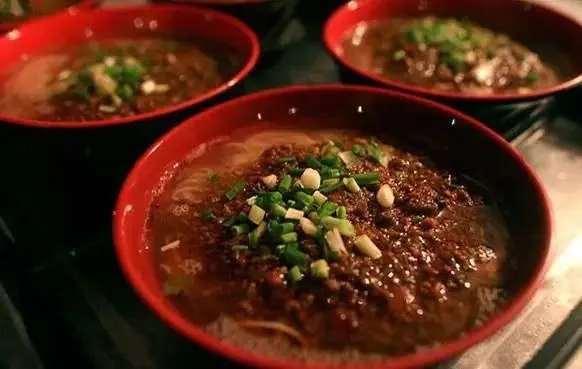 襄阳有哪些美食街,有哪些特色菜?