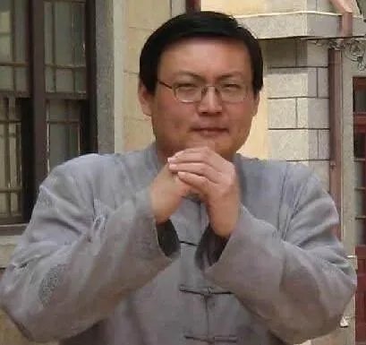 如何评价梁宏达?