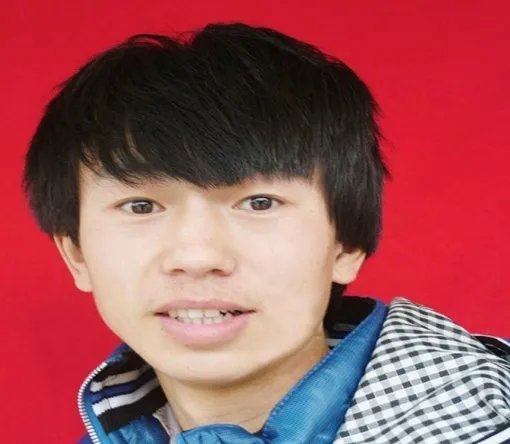 曾因一首神曲爆火,现在沦落到农村商演,庞麦郎到底经历里了什么?