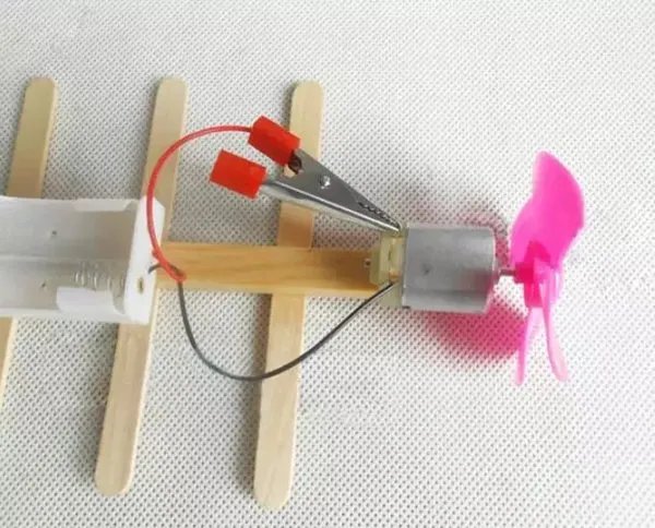 怎样制作一个根据原理的科技小制作?