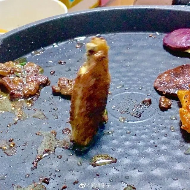 昨天“立扫把”,今天倒立上厕所?沙雕网友的脑洞有多大!
