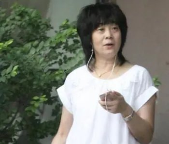葛优妻子照片曝光,被质疑长得丑,他的妻子是谁呢?