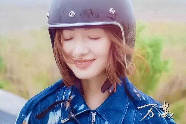 《乘风破浪的姐姐里面,为什么万茜那么受女明星的欢迎?