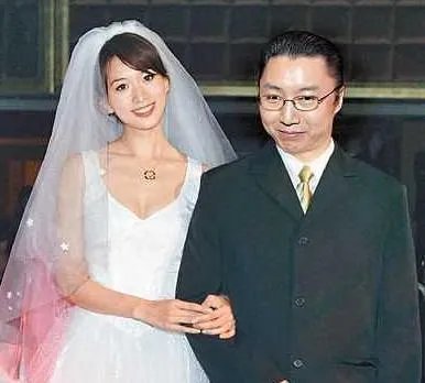 林志玲婚礼现场为什么哭成泪人?