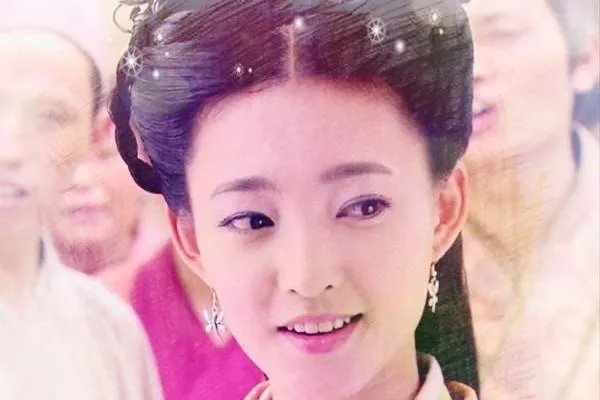 王丽坤岁数成谜,她到底几岁了?