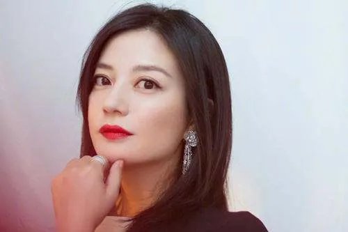 迅速否认离婚,赵薇为什么这么急?