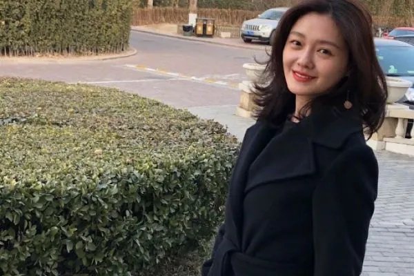 明明大小S长得一样,怎么那么多人都说大S更好看?