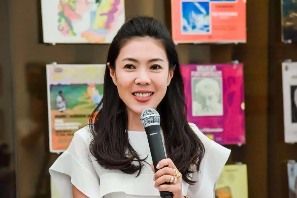 苏芒、奚梦瑶和章泽天聚餐,章泽天为何能有如此强大的朋友圈?