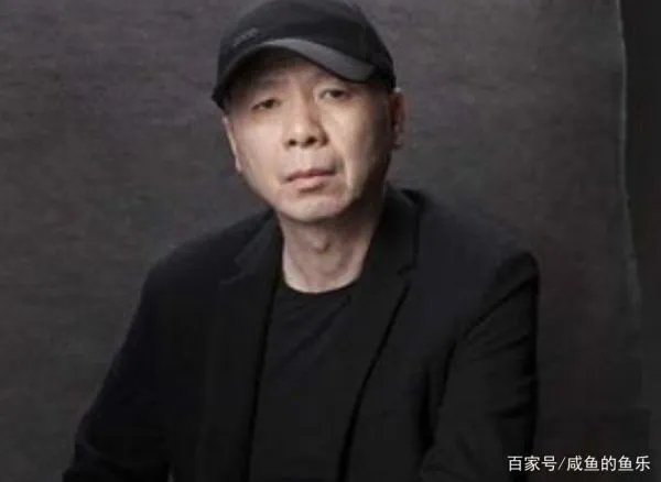 冯小刚病情加重,收入过亿却久病不医,原因是什么?